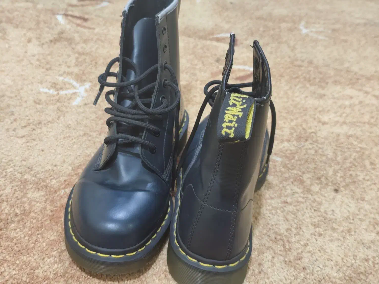 بوت دکتر مارتینز اورجینال فروش فوری|کیف، کفش، کمربند|تهران, الهیه|دیوار