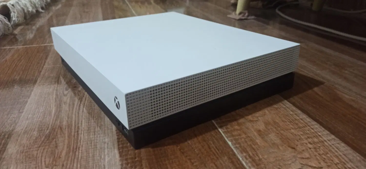 Xbox one x|کنسول، بازی ویدئویی و آنلاین|ارومیه, |دیوار