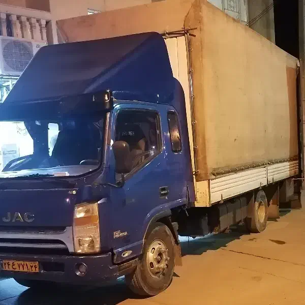 حمل بار و اثاثیه منزل با کارگر و کامیونت|خدمات حمل و نقل|نیشابور, طالقانی|دیوار