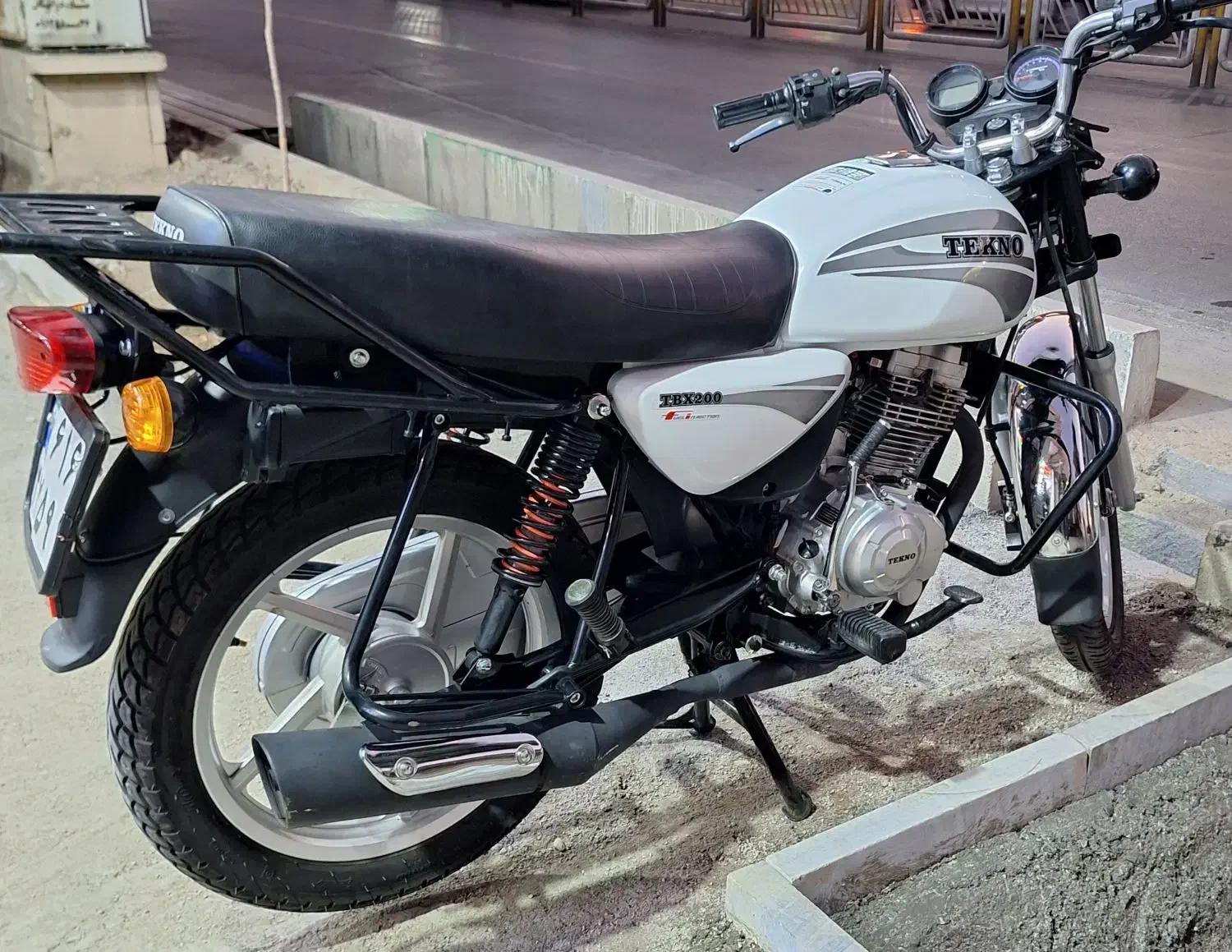 بوکسر تکنو 1404|موتورسیکلت|قم, باغ شازده|دیوار