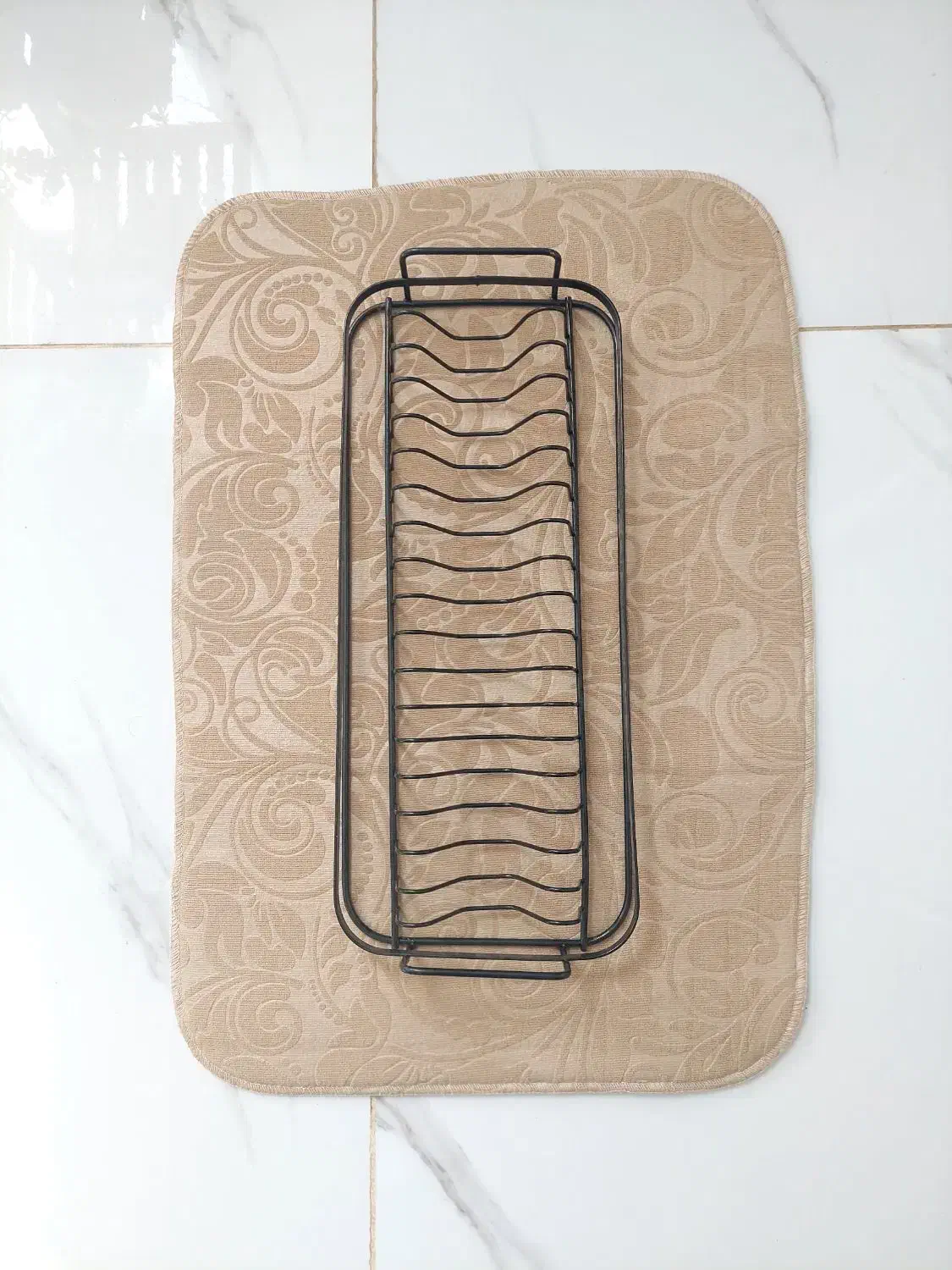 آبچکان و نمگیر|آب‌چکان و نظم‌دهنده ظروف|نیشابور, شهرک فیروزه|دیوار