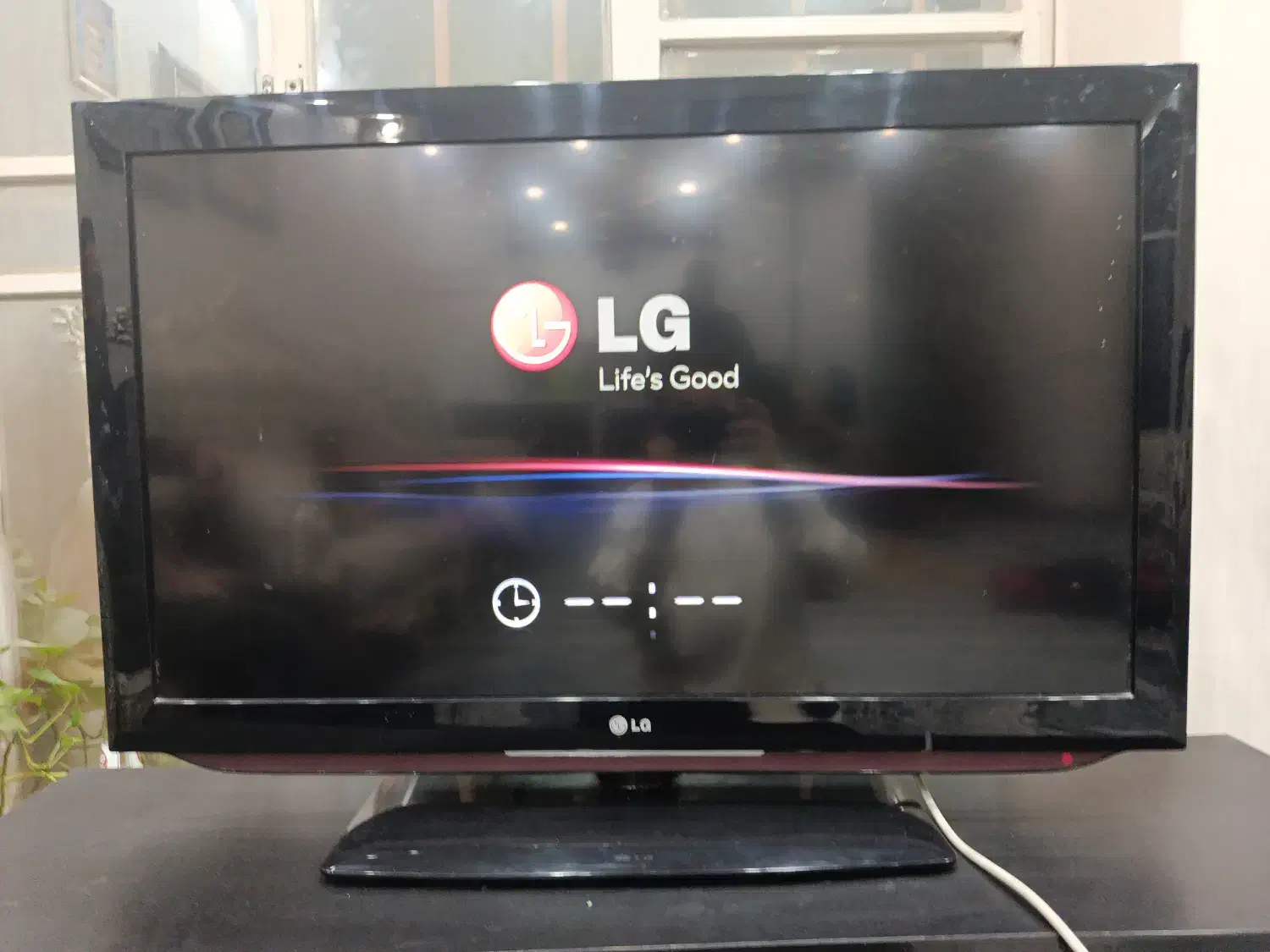 تلویزیون ال جی ۴۰ اینچ|تلویزیون و پروژکتور|شیراز, دباغ خانه|دیوار