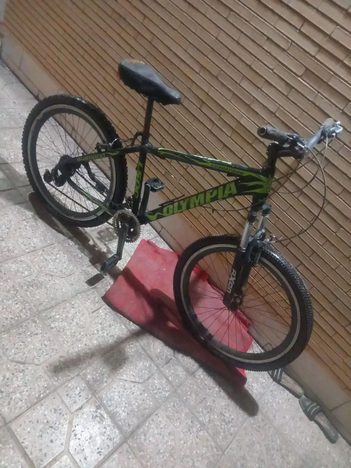 دوچرخه|دوچرخه، اسکیت، اسکوتر|بم, |دیوار