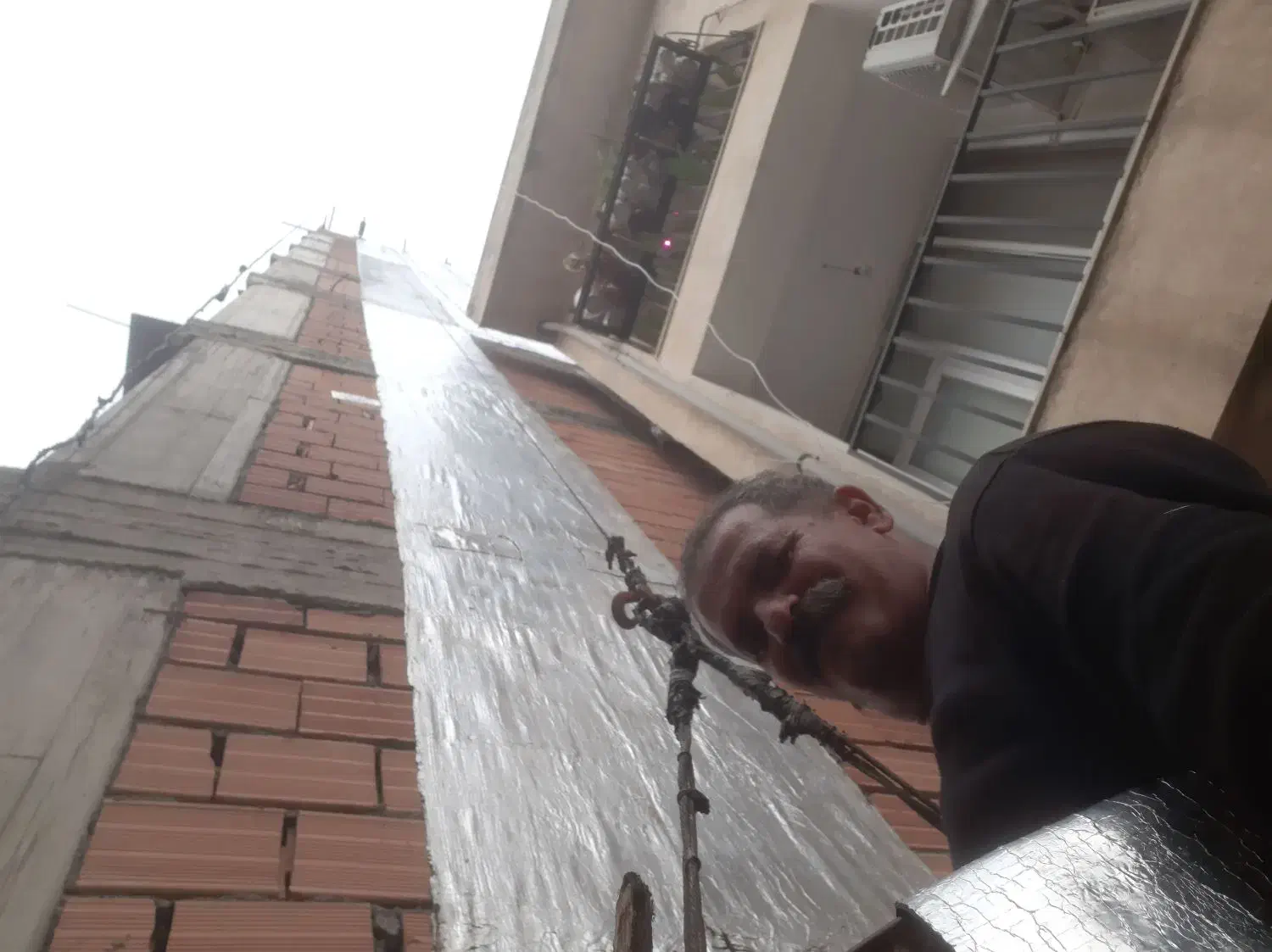 نصب ایزوگام دیوار بدون نیاز به داربست|خدمات پیشه و مهارت|قائم‌شهر, |دیوار