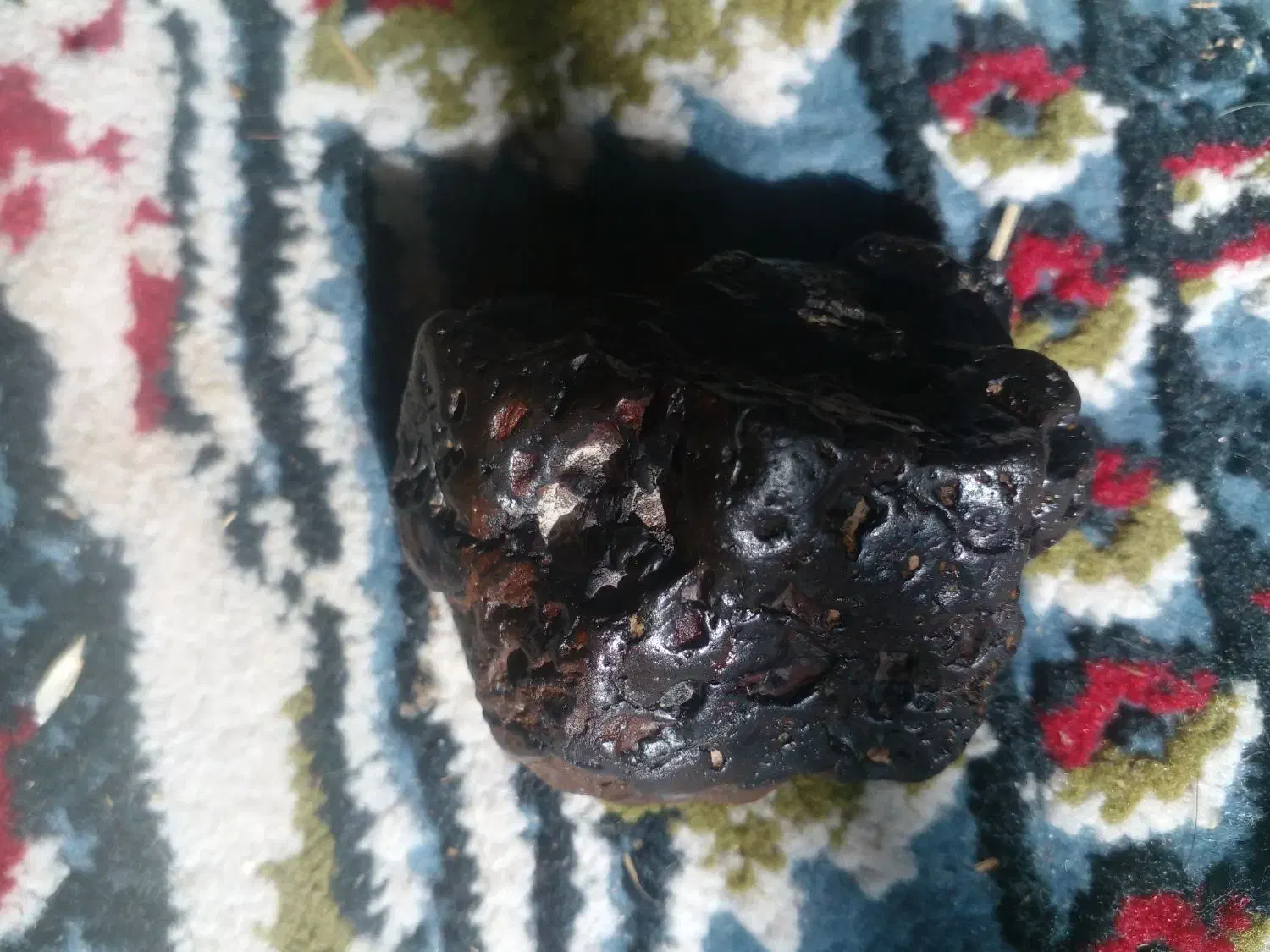 شهاب سنگ‌|کلکسیون اشیاء عتیقه|قیدار, |دیوار