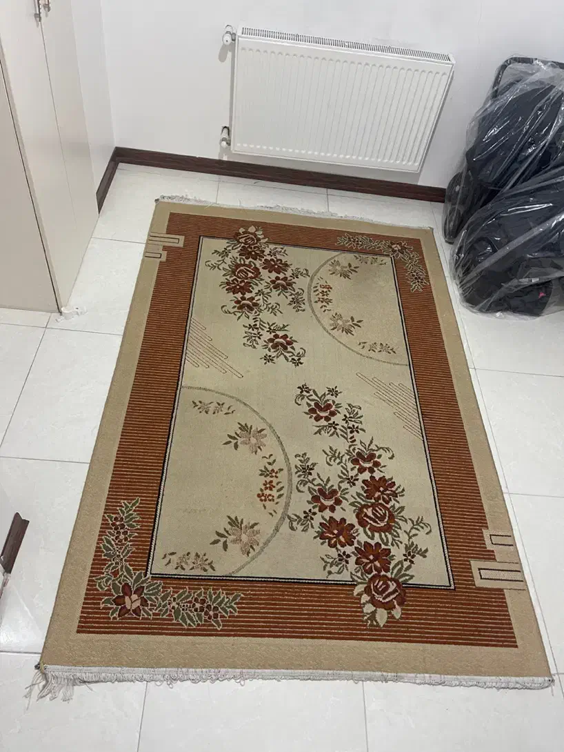 فرش کرم|فرش|کرج, باغستان|دیوار