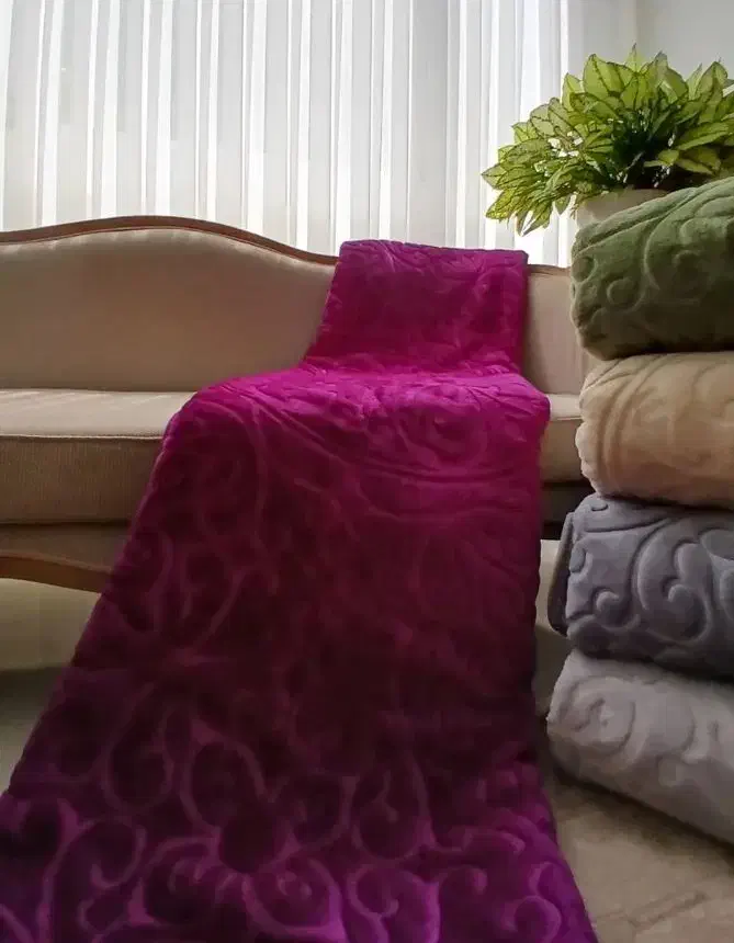 فروش انواع پتو (باغ و جهیزیه)مستقیم از کارخانه|رختخواب، بالش، پتو|اراک, |دیوار