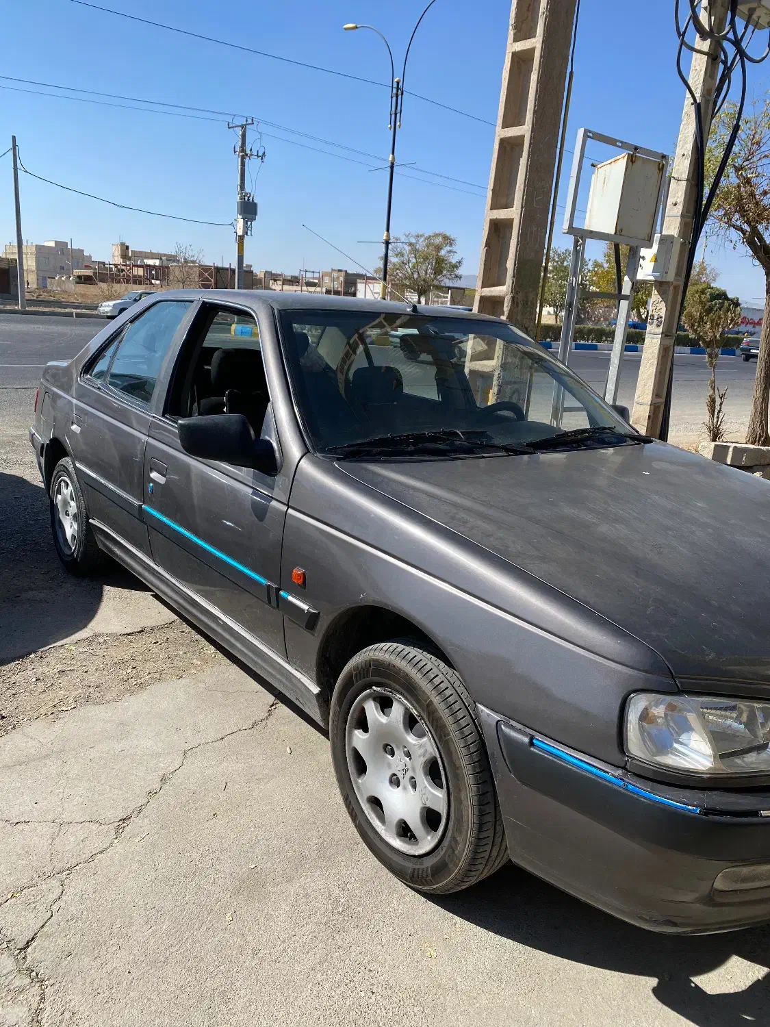 پارس مدل ۸۱موتور ۱۸۰۰|خودرو سواری و وانت|فریمان, |دیوار