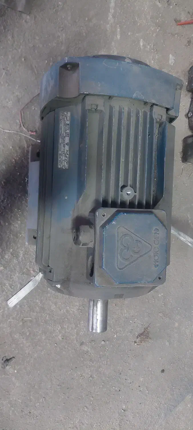 الکتروموتور ۴کیلوات موتوژن|ماشین‌آلات صنعتی|برخوار, |دیوار