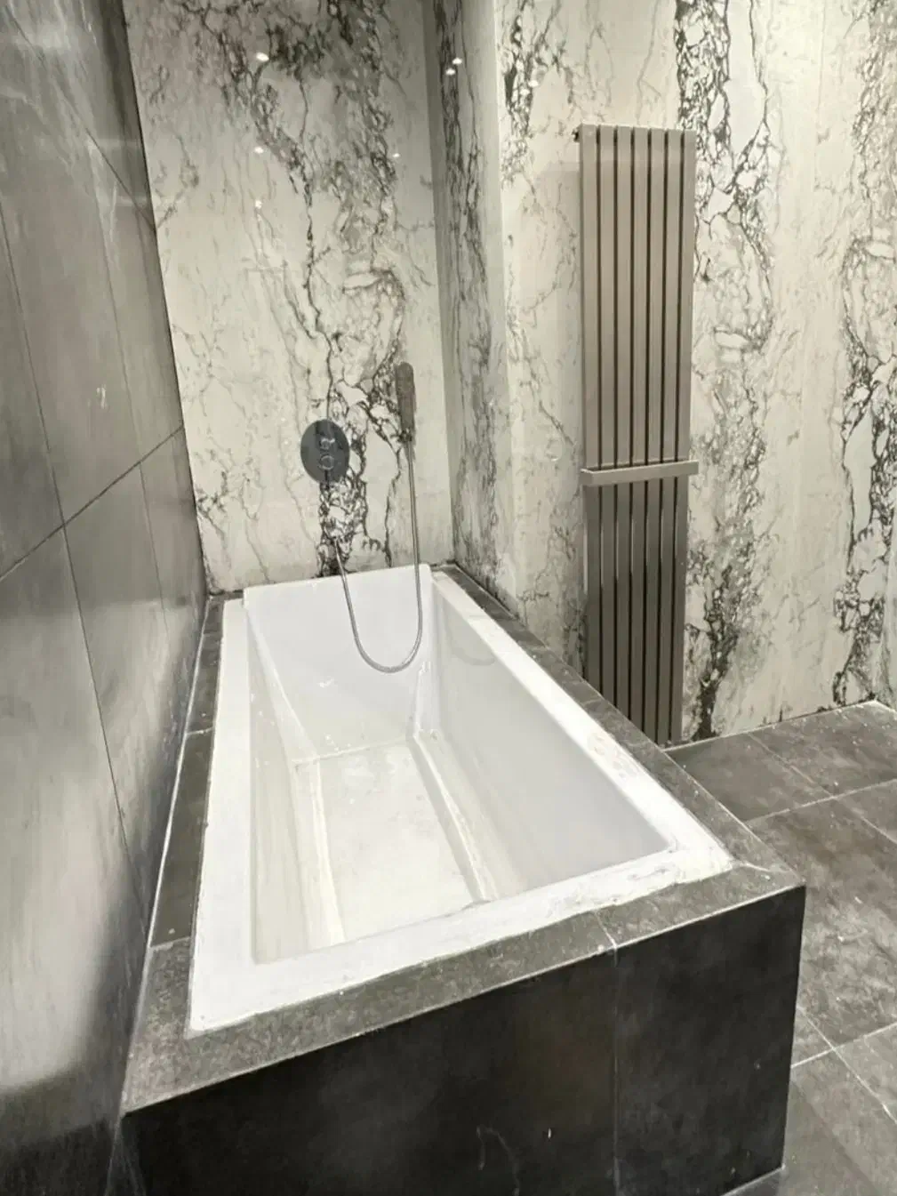 124متر نیاوران * ویو ابدی * مدرن