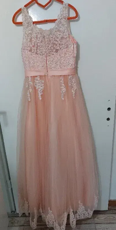 لباس مجلسی|لباس|رشت, نظری|دیوار