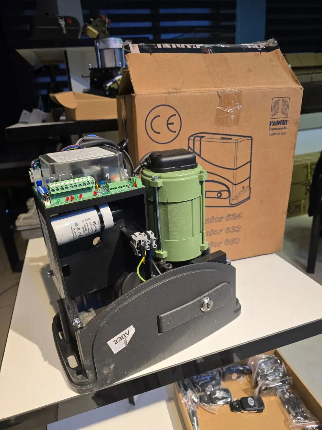 جک ریلی فادینی جونیور ۶۳۳|مصالح و تجهیزات ساختمان|تهران, تهرانپارس غربی|دیوار