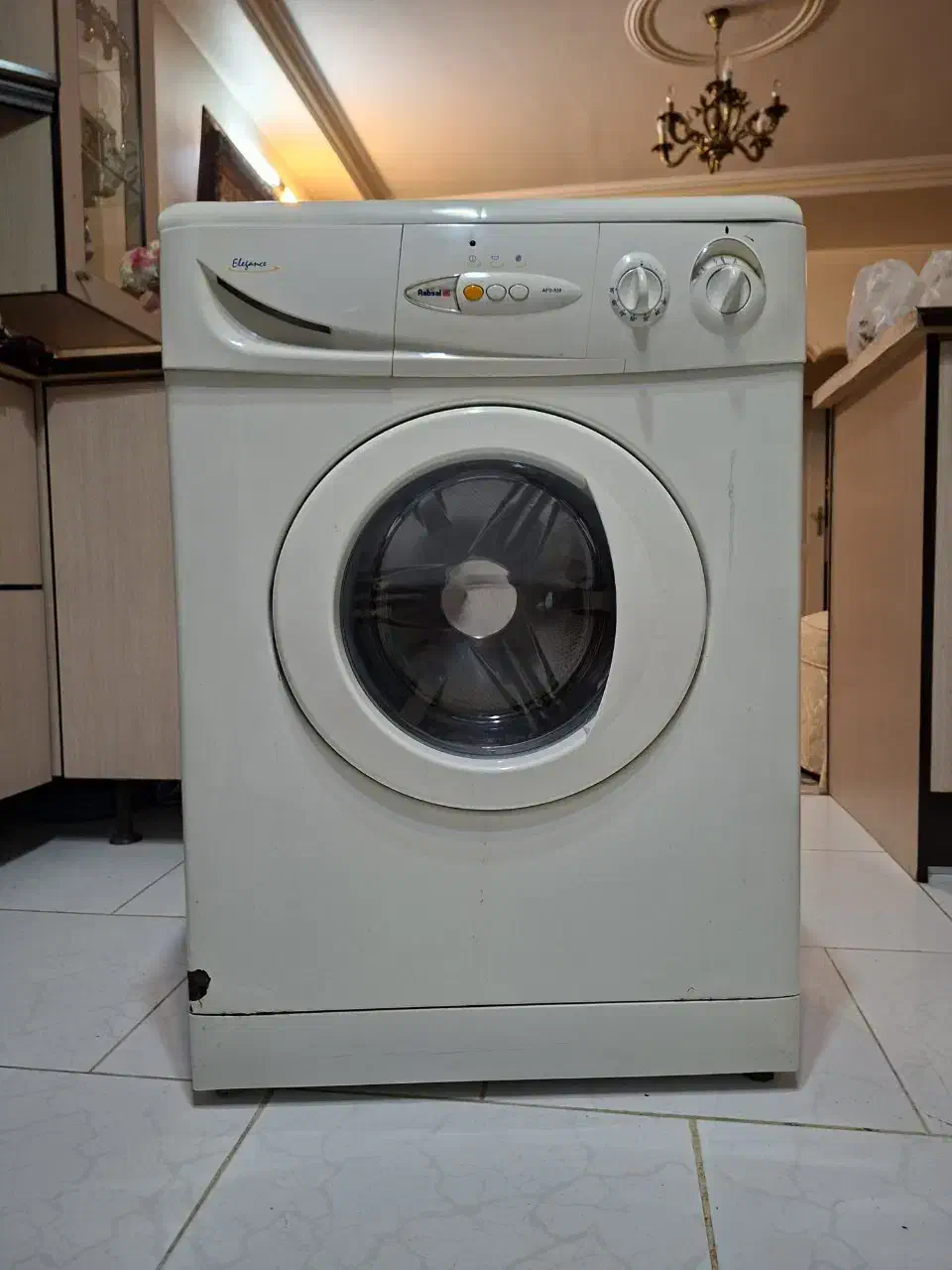 لباسشویی آبسال ظاهر بسیار تمیز، ۵ کیلویی|ماشین لباسشویی و خشک‌کن لباس|تهران, جیحون|دیوار