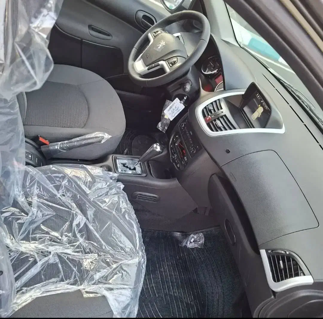 ۲۰۷ صفر اتوماتیک تیتانیوم|خودرو سواری و وانت|تهران, شهید فکوری|دیوار