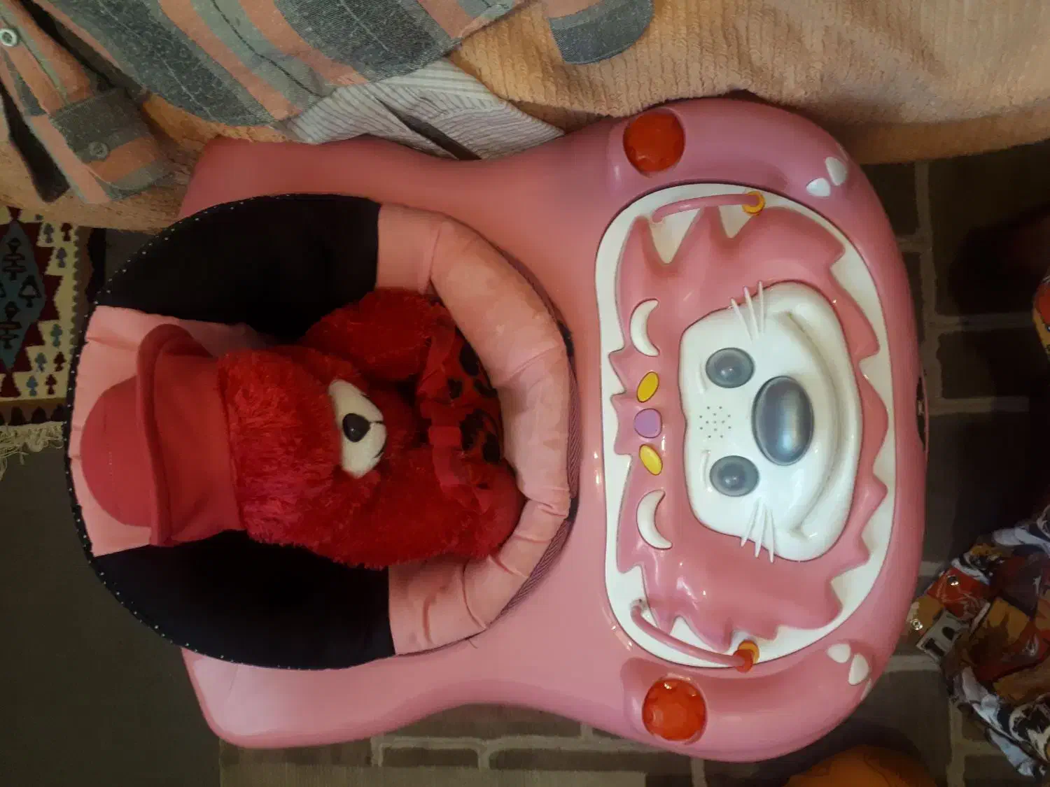 روروک کودک|اسباب‌‌بازی|نیشابور, ابراهیم ادهم|دیوار