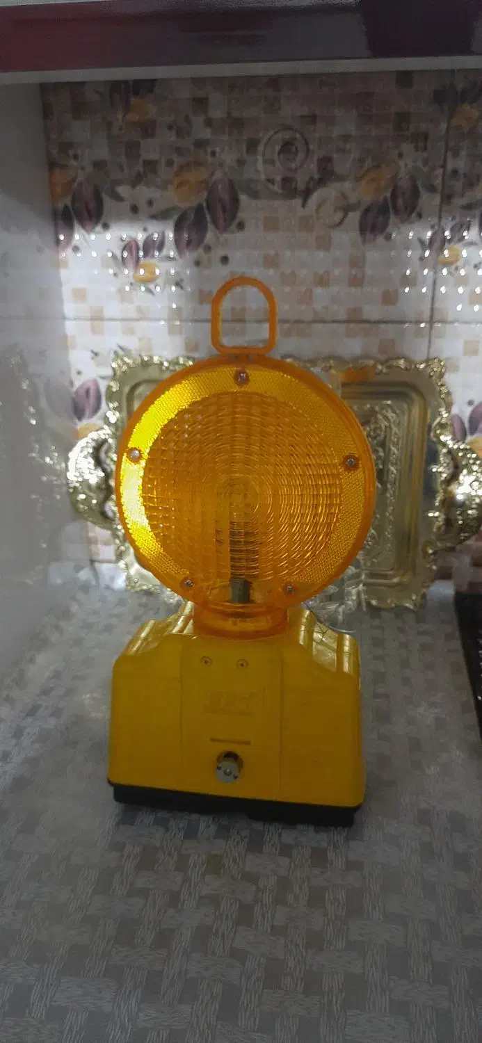 چراغ چشمک زن ساخت آلمان|لامپ و چراغ|مشکیندشت, |دیوار