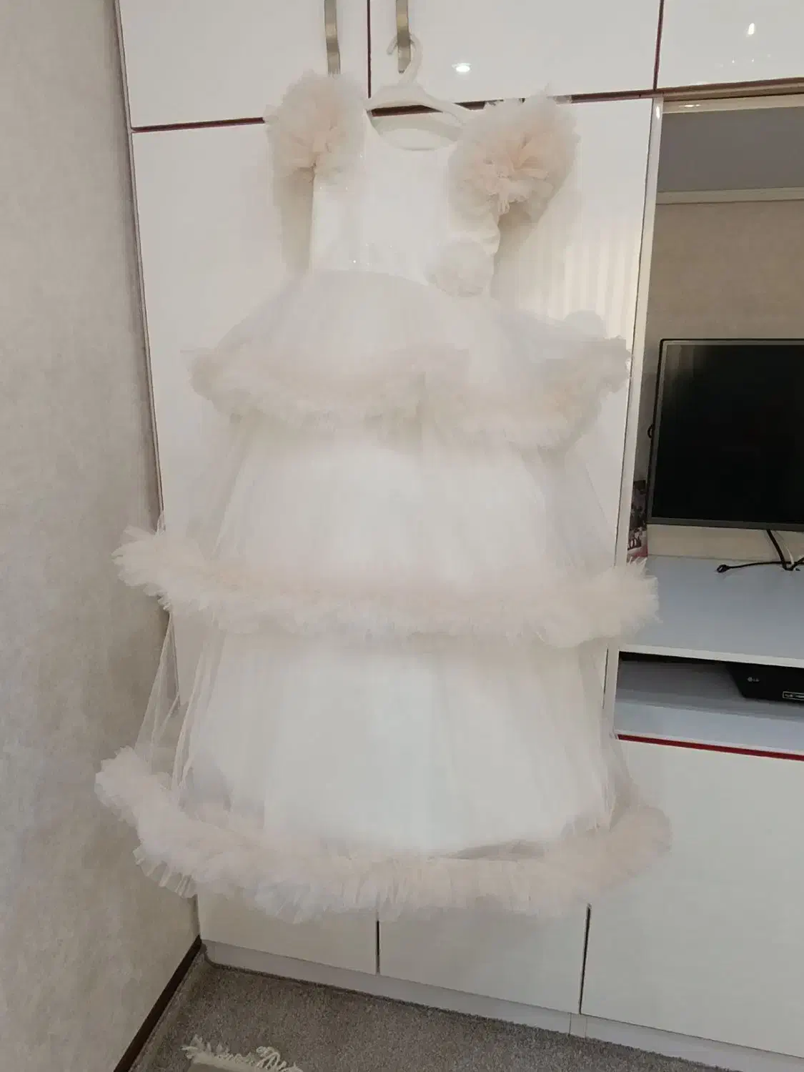 لباس مجلسی و عروس نونو تن نشده|لباس|قرچک, محمد آباد|دیوار