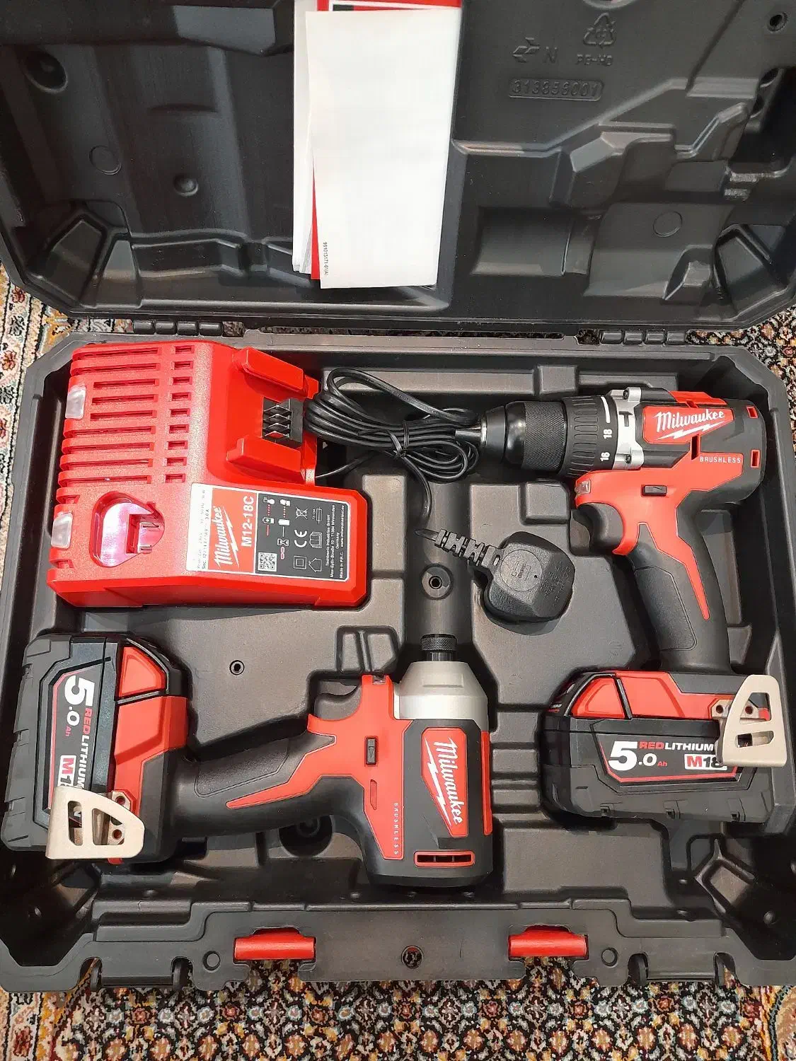 دریل و ایمپکت شارژی میلواکی باتری و شارژر بوش|ابزارآلات|کرج, حصارک بالا|دیوار