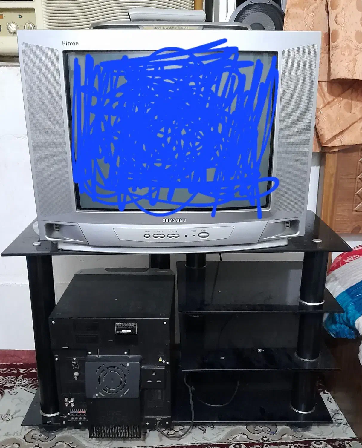 تلویزیون ۲۱ اینچ سالم و زیر تلویزیونی سالم|تلویزیون و پروژکتور|برازجان, |دیوار