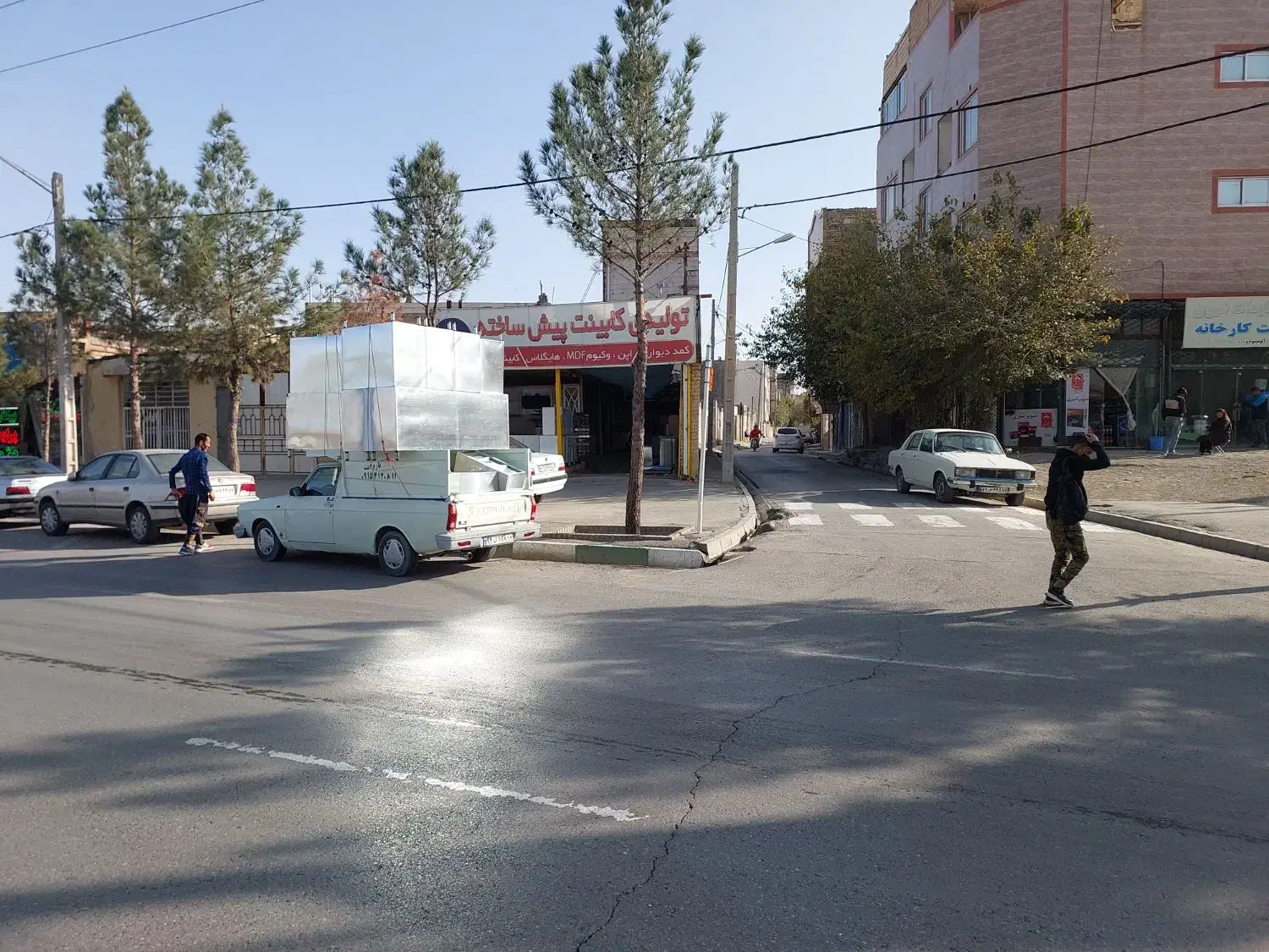 مغازه فروشی نبش طبرسی شمالی۵۳روبروی ایستگاه اتوبوس|فروش مغازه و غرفه|مشهد, شهید قربانی|دیوار