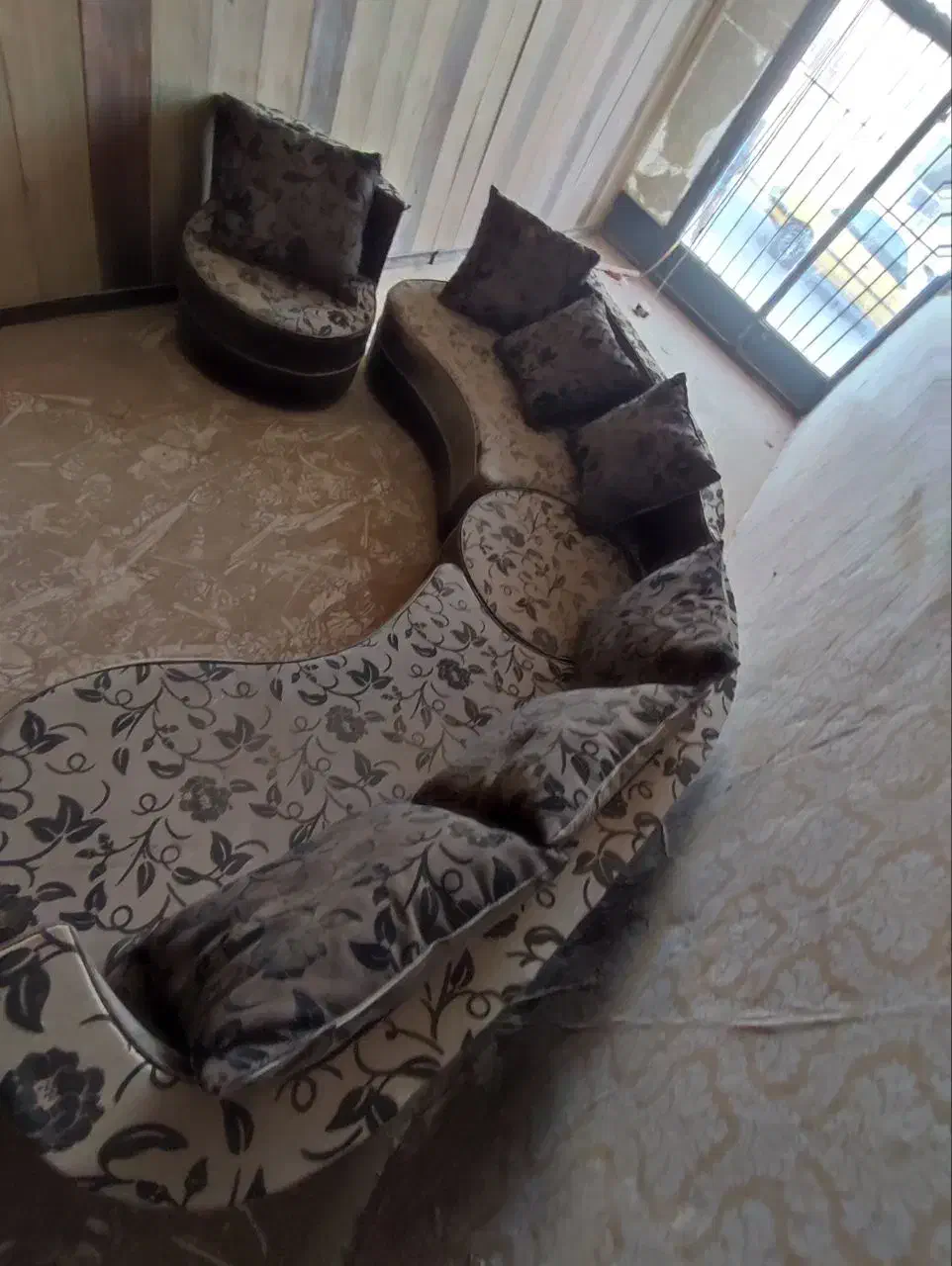 مبل ۷ نفره و ساب باکس|مبلمان خانگی و میز عسلی|زهک, |دیوار