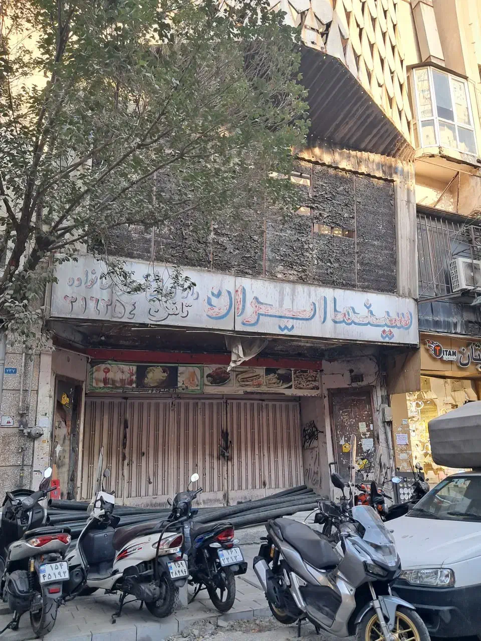 فروش ملک سینما ایران/۱۶۰۰ متر کلنگی تجاری|فروش دفتر صنعتی، کشاورزی، تجاری|تهران, لاله زار|دیوار