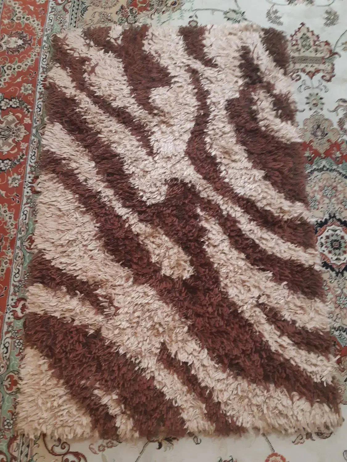 فرش فانتزی به همراه پادری|فرش|پرند, فاز ۴|دیوار