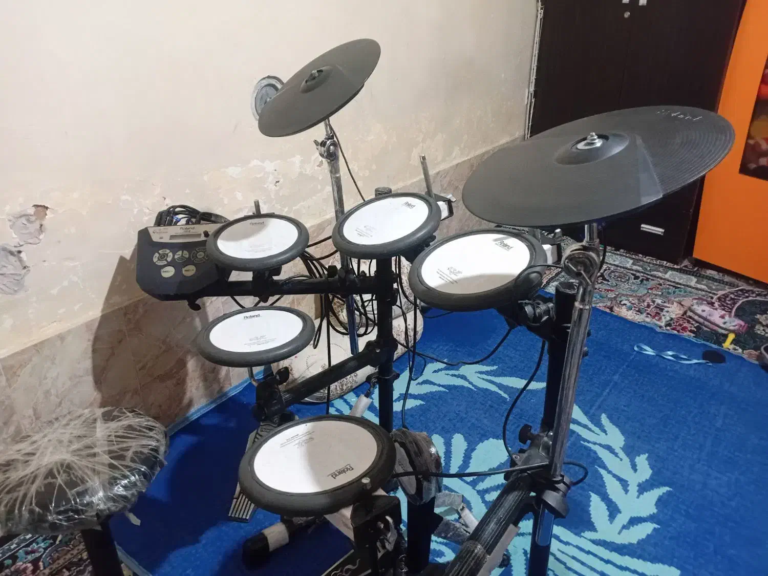 ویدرام تی دی ۶|درام و پرکاشن|شیراز, دست خضر|دیوار