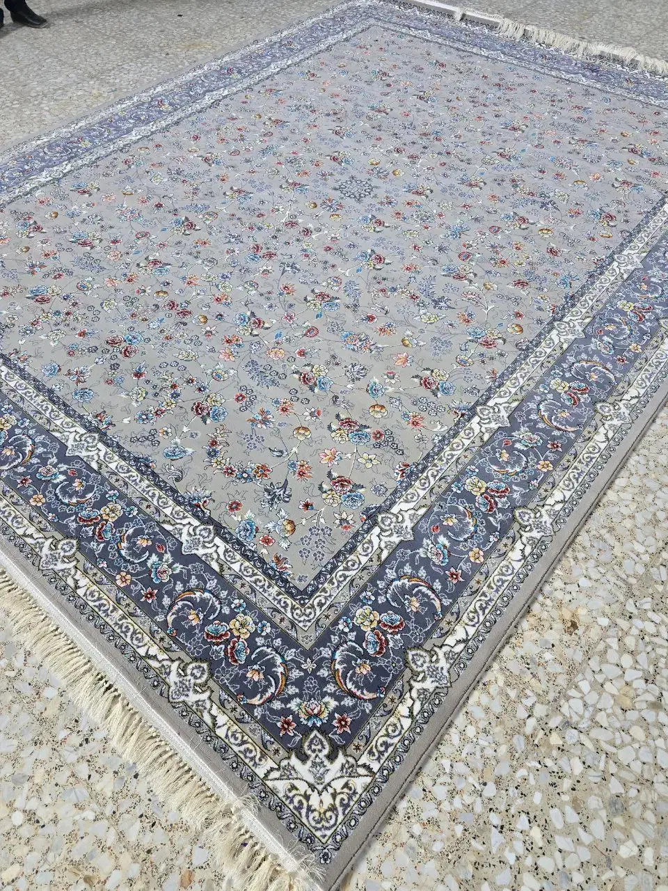 فرش۷۰۰شانه تمام اکرولیک وزن سنگین اصلی|فرش|تهران, کیانشهر|دیوار