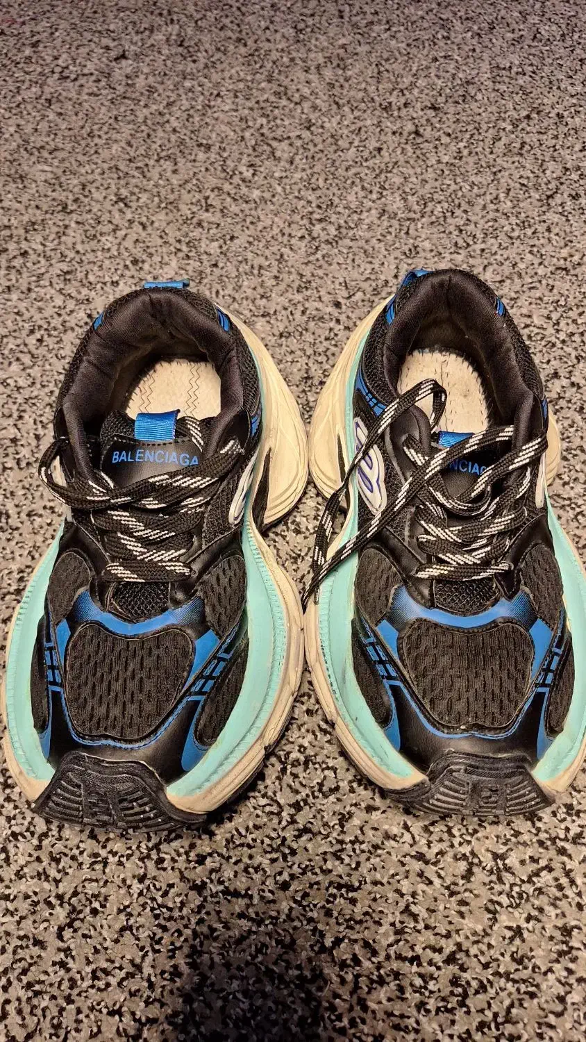 کفش بالنسیاگا 10x|کیف، کفش، کمربند|اندیشه, اندیشه فاز ۱|دیوار