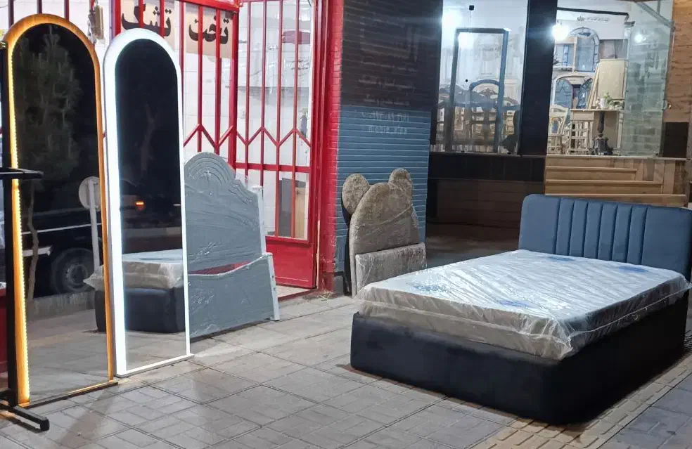 تخت یک ونیم نفره(عرض۱۲۰) نئوکلاسیک|تخت و سرویس خواب|اصفهان, زاجان|دیوار