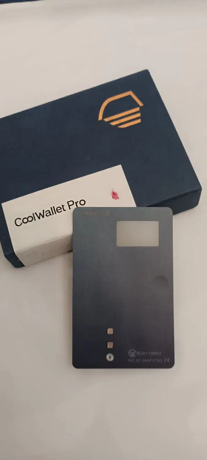 کیف پول سخت افزاری (coolwallet pro)|قطعات و لوازم جانبی رایانه|رشت, حومه رشت|دیوار