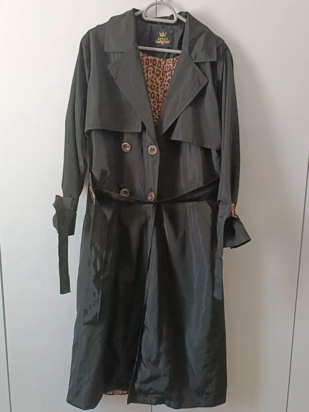 بارانی|لباس|ایلام, |دیوار