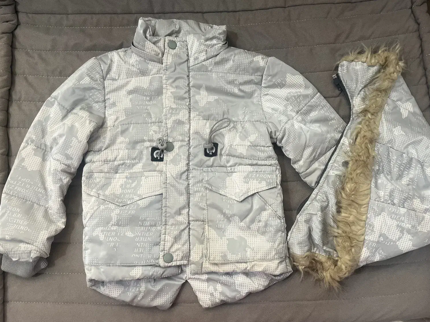 کاپشن و لباس مناسب فصل کودک مناسب۲-۳ سال در حد نو|کفش و لباس بچه|تهران, سازمان آب|دیوار