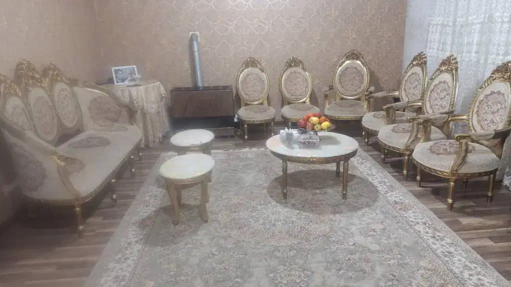 مبل سلطنتی|مبلمان خانگی و میز عسلی|سلمان‌شهر, |دیوار