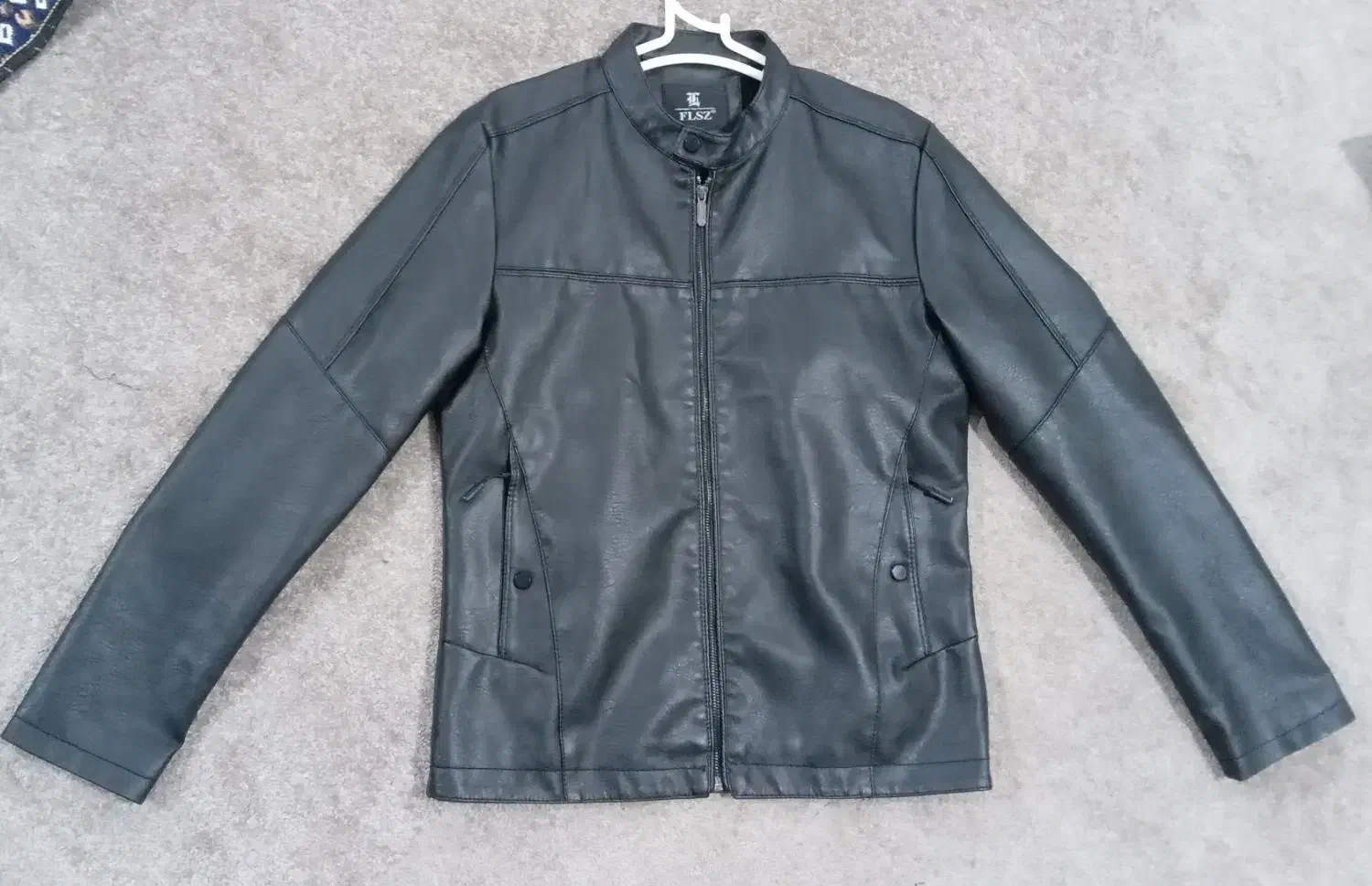 کت چرمی نو و سالمِ سالم. مارک|لباس|بوشهر, |دیوار