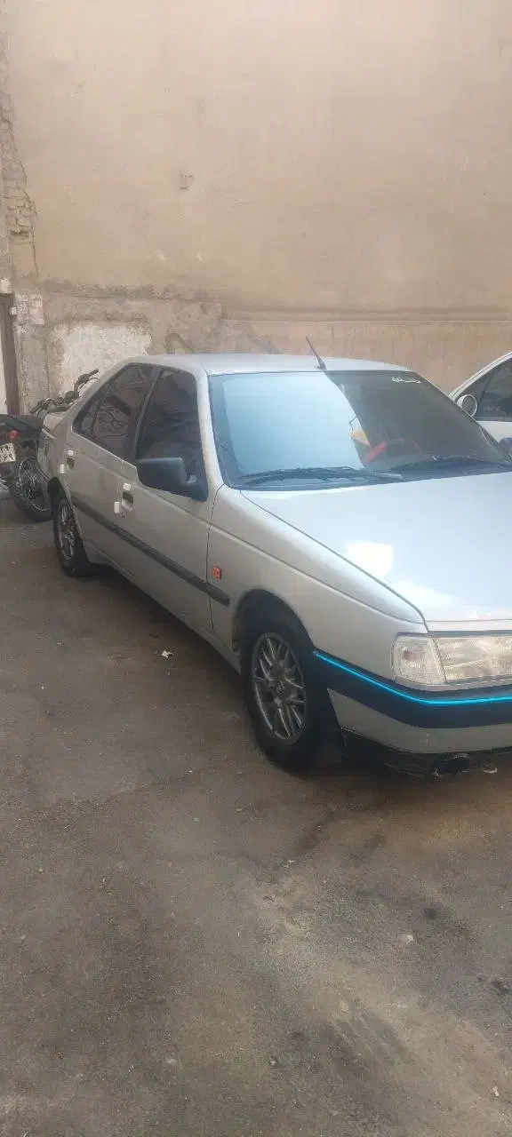 پژو 405 مدل ۸۴ دور رنگ|خودرو سواری و وانت|تهران, مقدم|دیوار