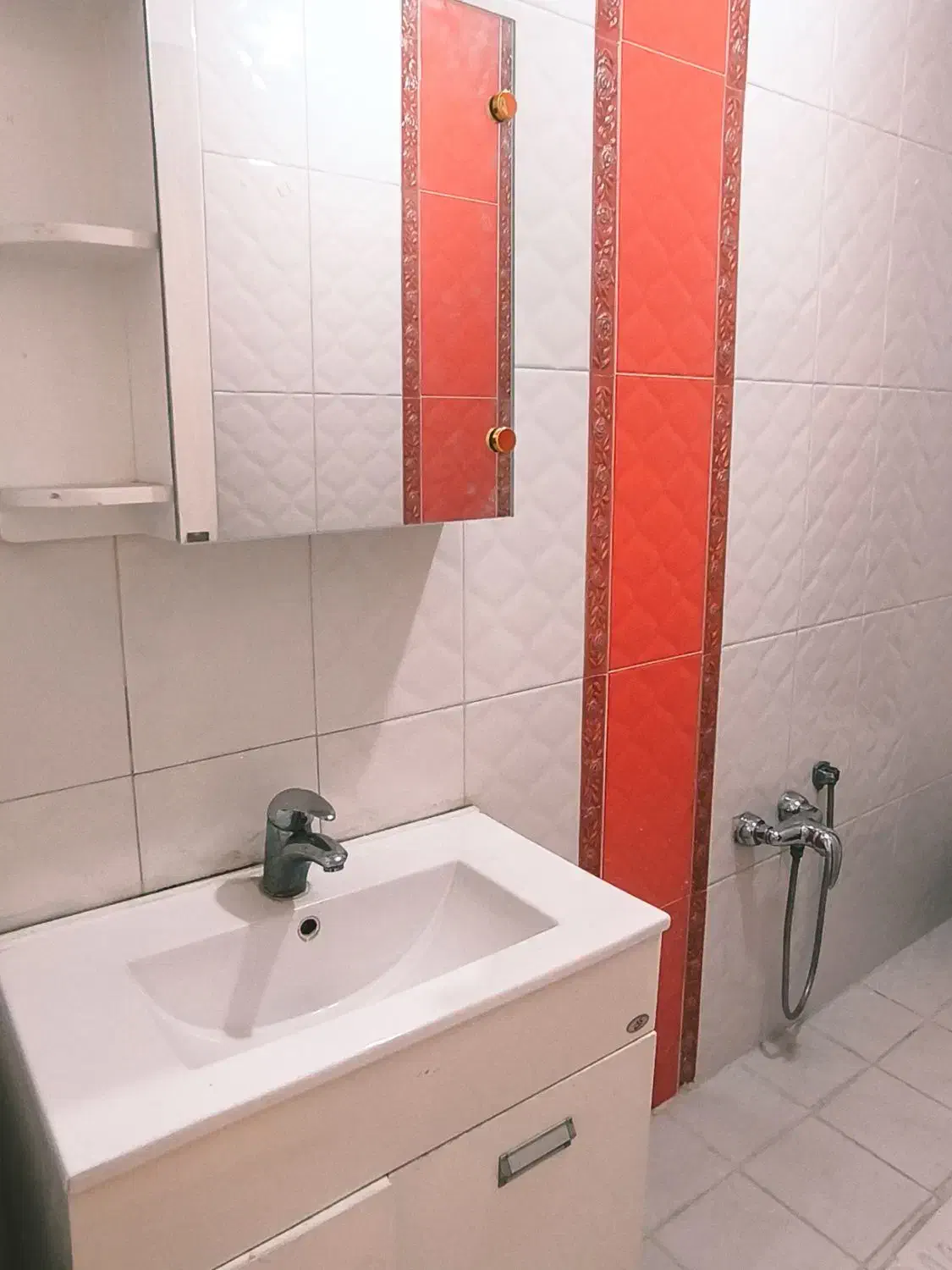 اجاره واحد۱۱۰متری/طبقه5/بهترین لوکیشن