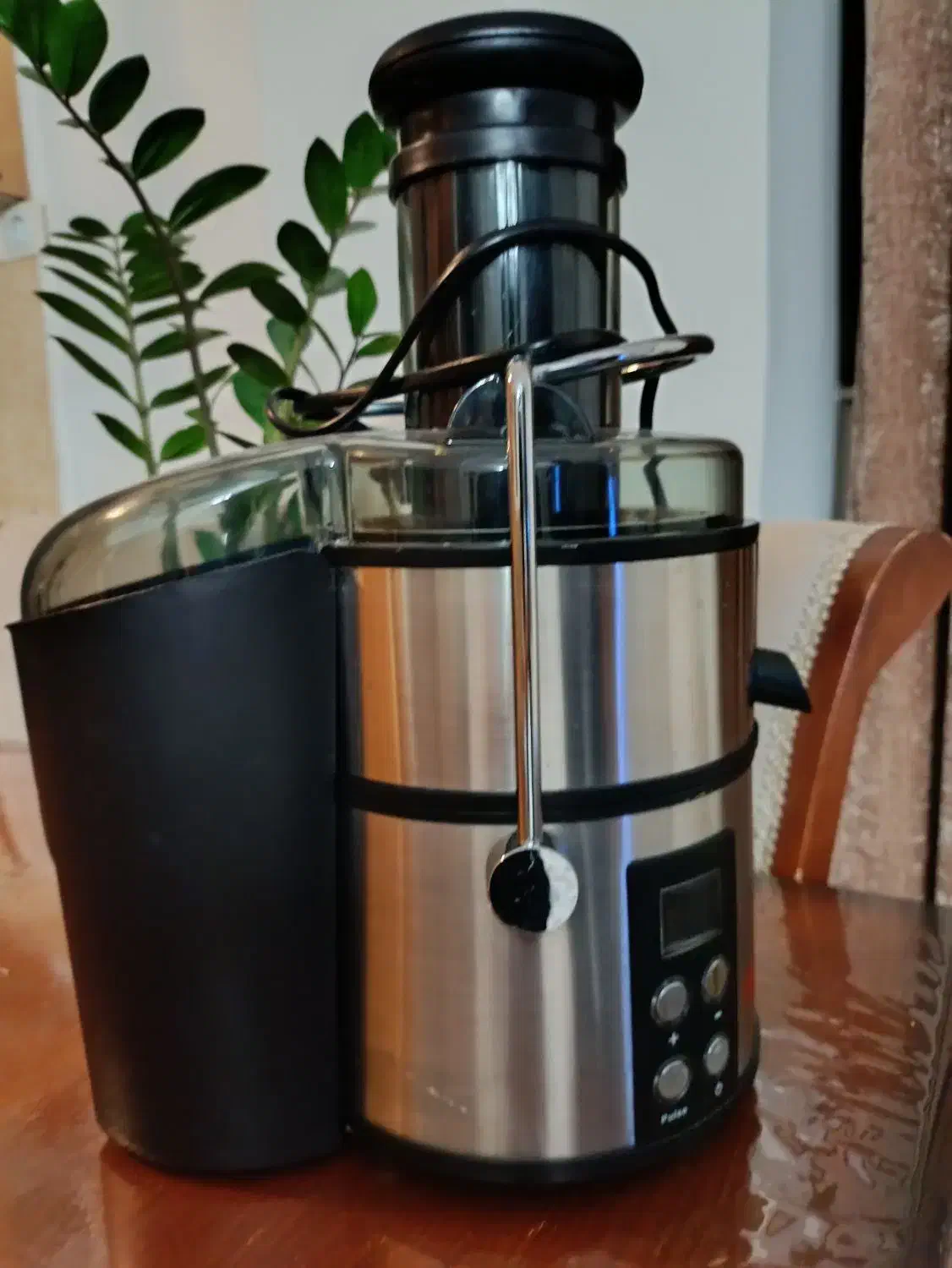 آبمیوه گیری ۴ کاره دالتون سالم|آبمیوه‌گیر و آب‌مرکبات‌گیر|شاهرود, |دیوار