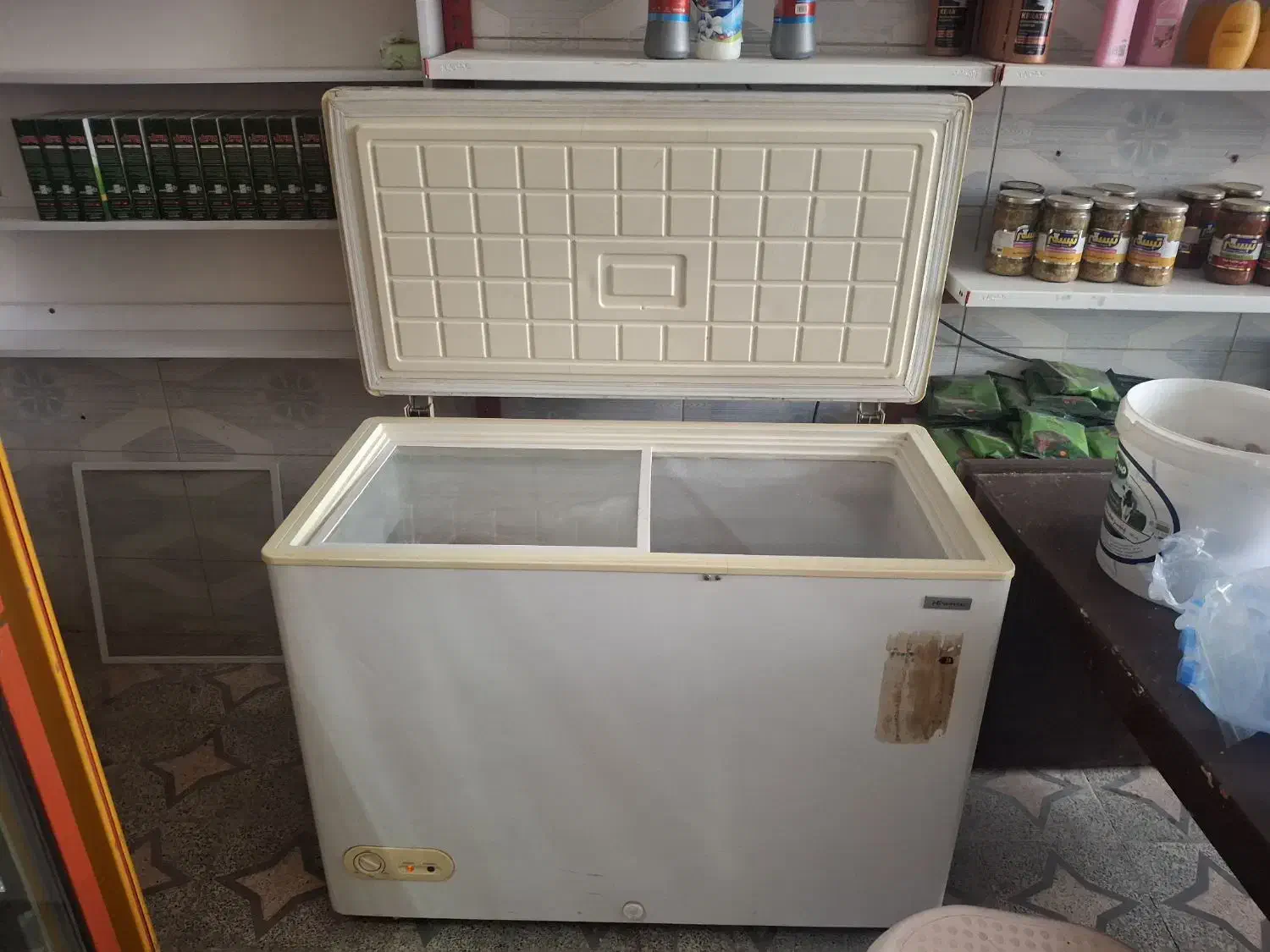 یخچال فریزیر درحدصفر قیمت مناسب|فروشگاه و مغازه|بم, |دیوار