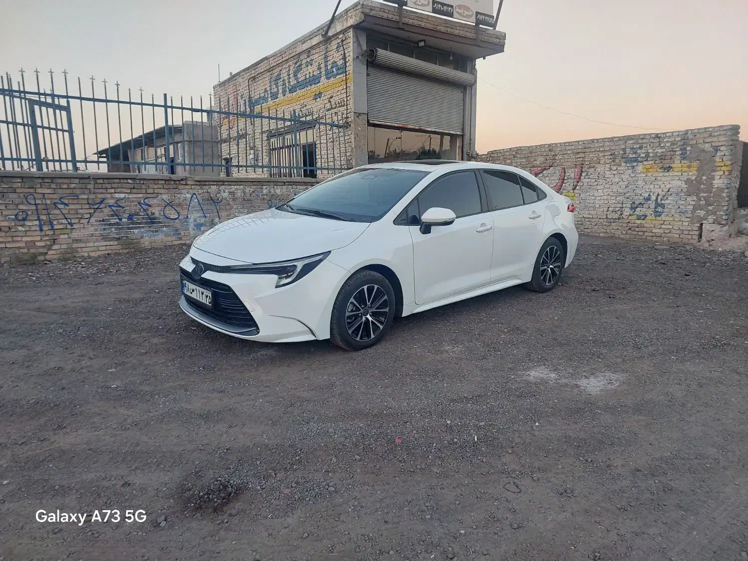 توتوتا لوین هیبریدی|خودرو سواری و وانت|تبریز, |دیوار