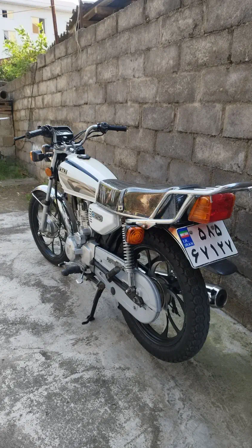 هندا 125 کاربرات استارتی|موتورسیکلت|بندر انزلی, نیمه شعبان|دیوار