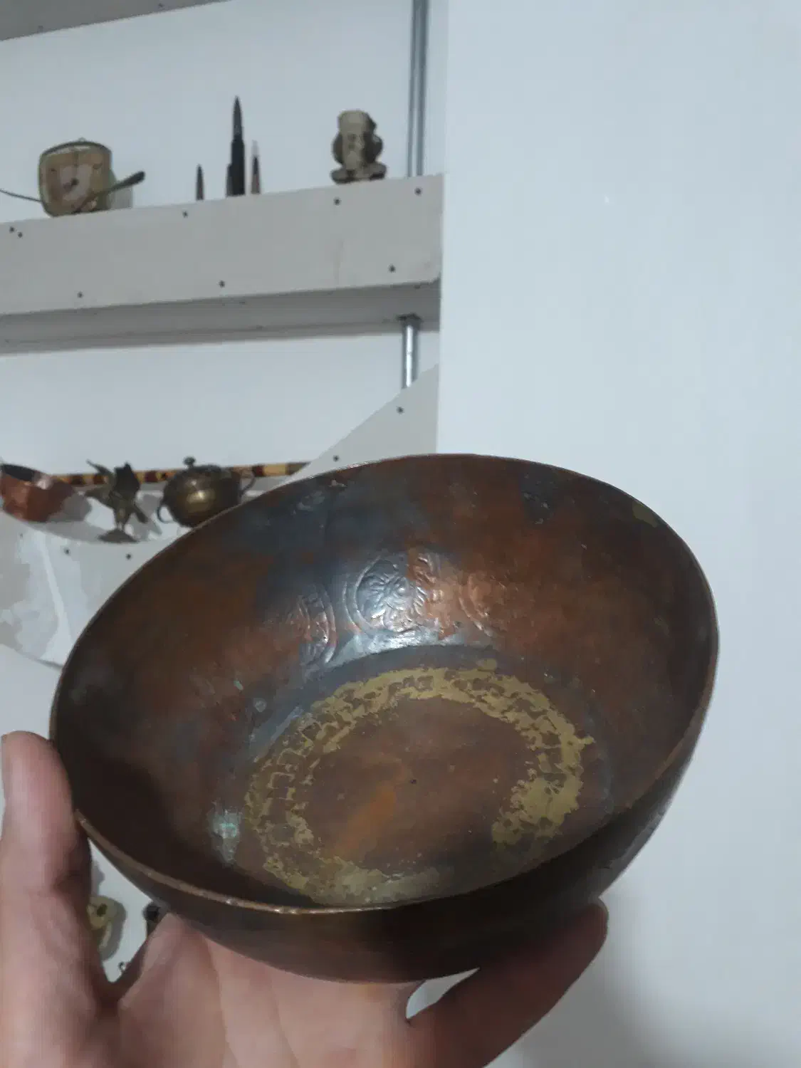 کاسه مسی قاجار|کلکسیون اشیاء عتیقه|اردبیل, |دیوار