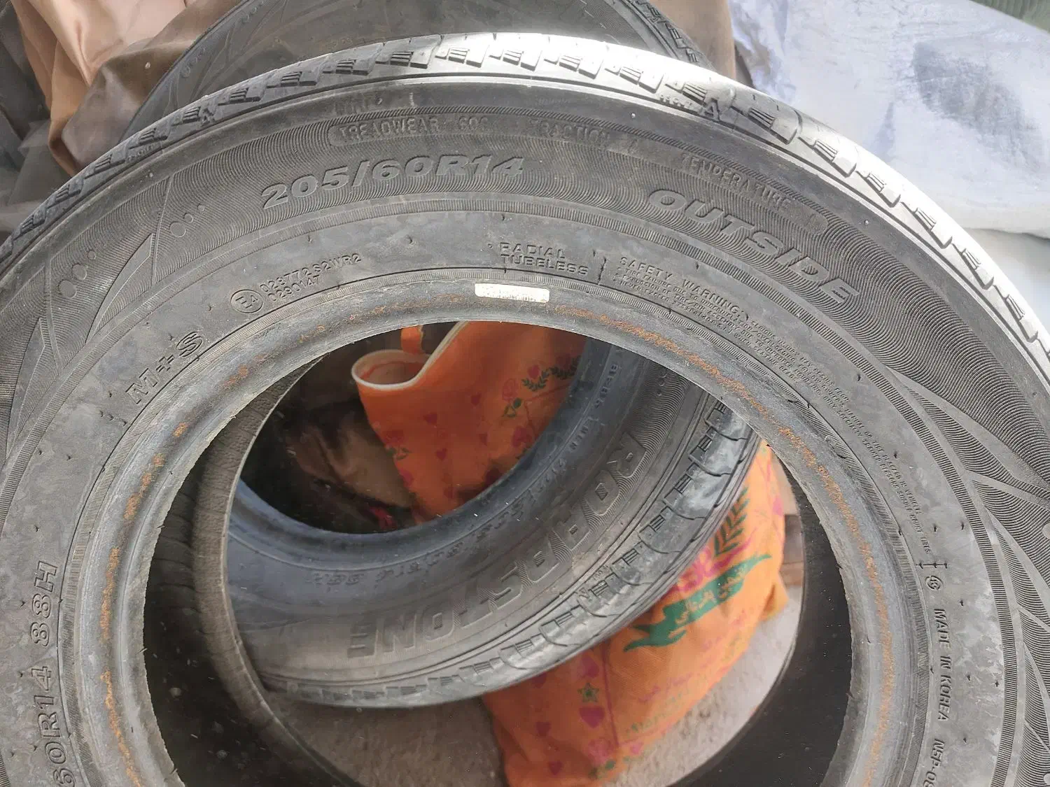 لاستیک ۲۰۵ پژو و سپر عقب پژو|قطعات یدکی و لوازم جانبی|بجنورد, |دیوار