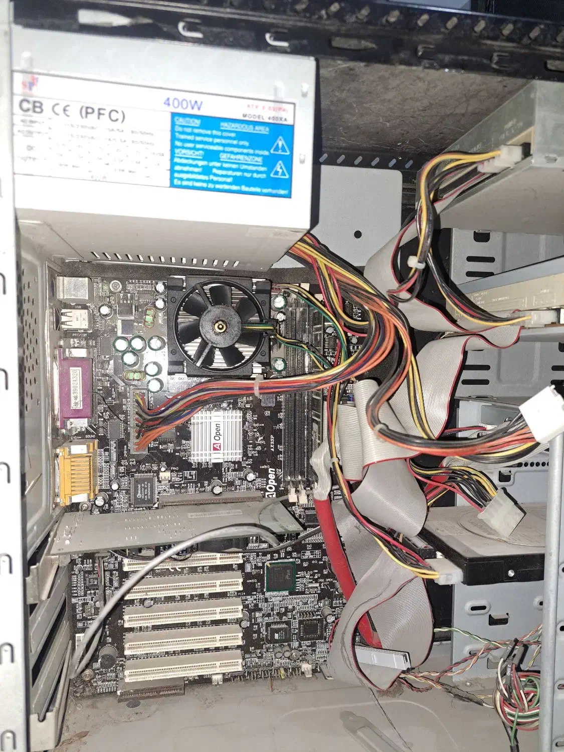 خرید کیس و قطعات کامپیوتری کارکرده|قطعات و لوازم جانبی رایانه|مشهد, طبرسی شمالی|دیوار