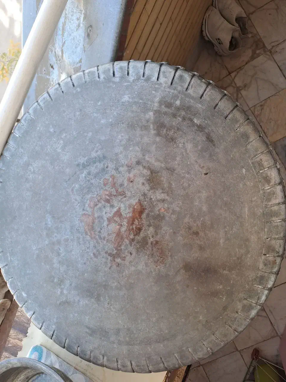 سینی مسی عتیقه|کلکسیون اشیاء عتیقه|ملک‌آباد, |دیوار