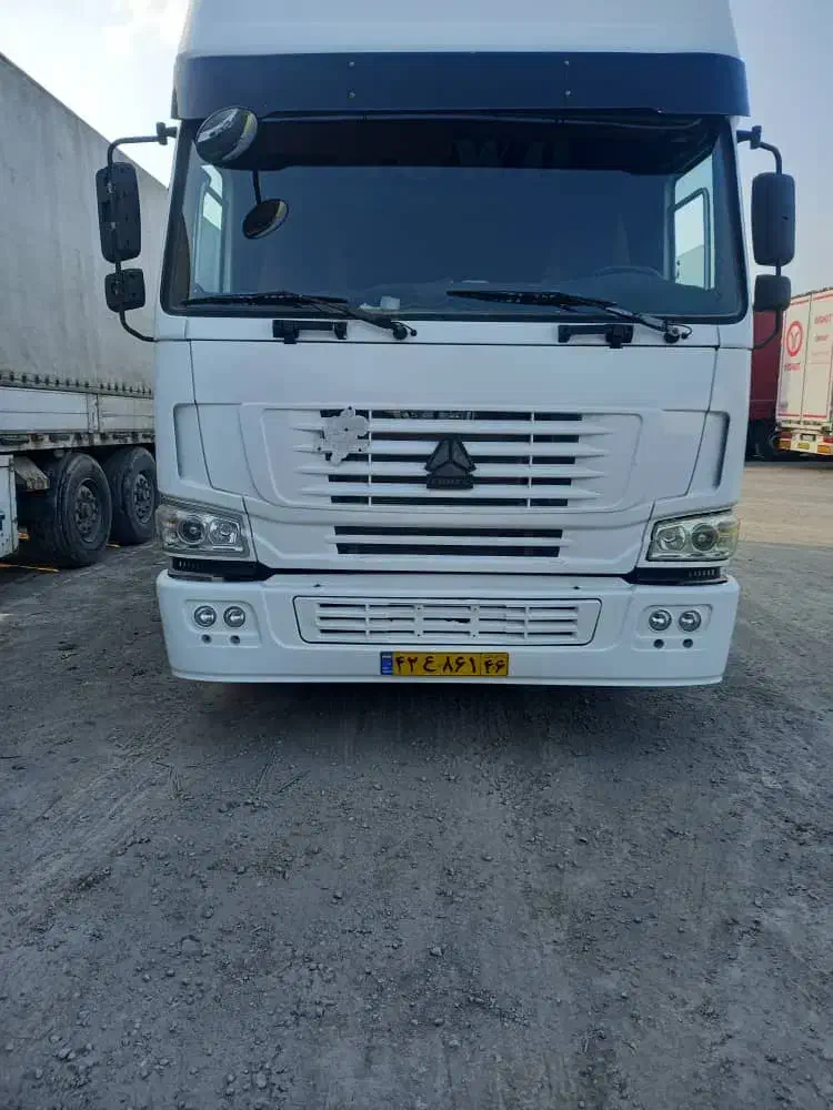 تریلی کشنده هوو مدل ۲۰۰۵|خودرو سنگین|آستارا, |دیوار