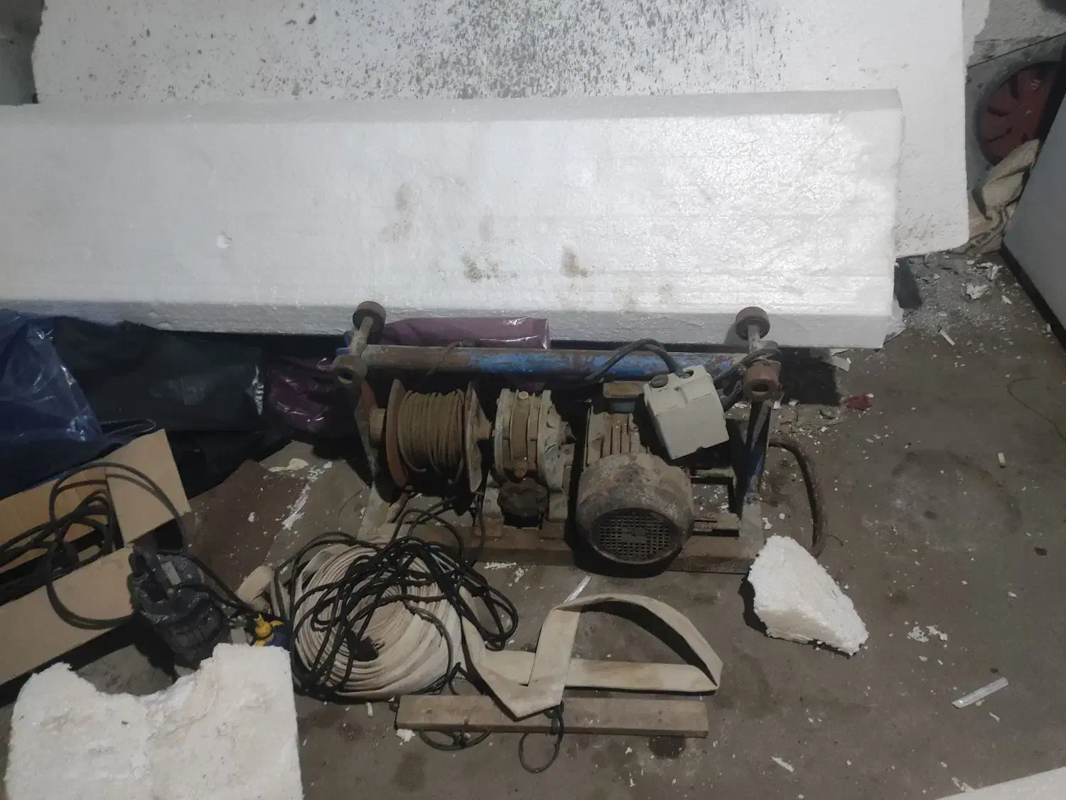 بالابر سه فاز|مصالح و تجهیزات ساختمان|بندر انزلی, معلم|دیوار