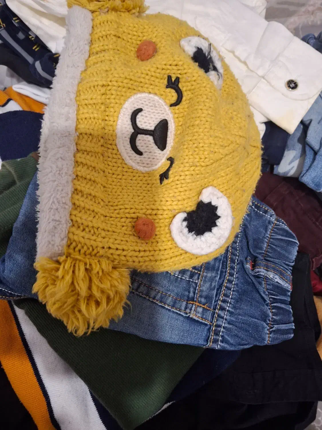 چند عدد لباس پسرانه و دخترانه سن ۳تا ۷ سال|کفش و لباس بچه|میانه, |دیوار