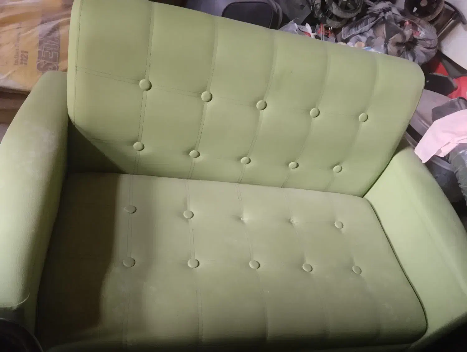 مبل چرم و پارتیشن چوبی|مبلمان خانگی و میز عسلی|اردکان, |دیوار